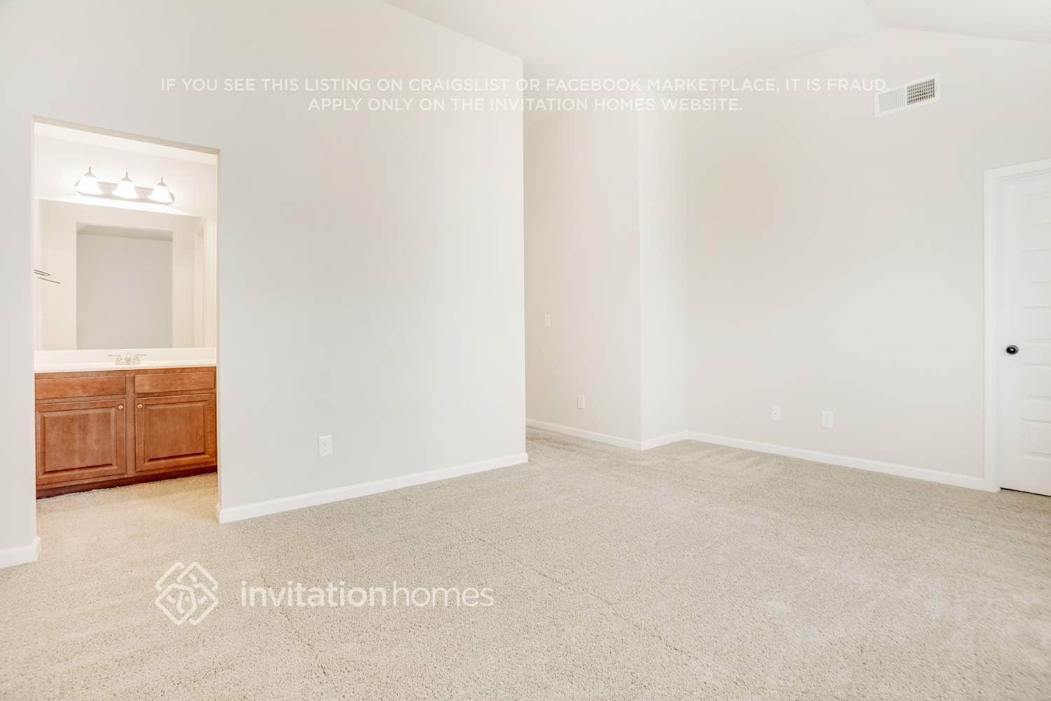 Building Photo - 3857 Valley Bluff Ln