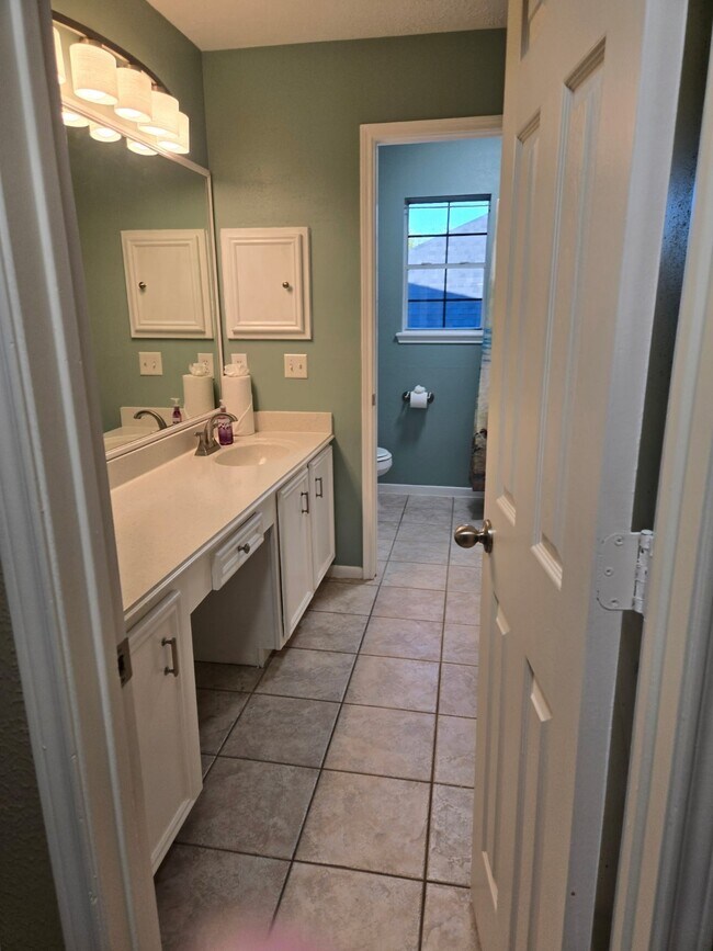 Building Photo - 9519 Willow Lodge Ct