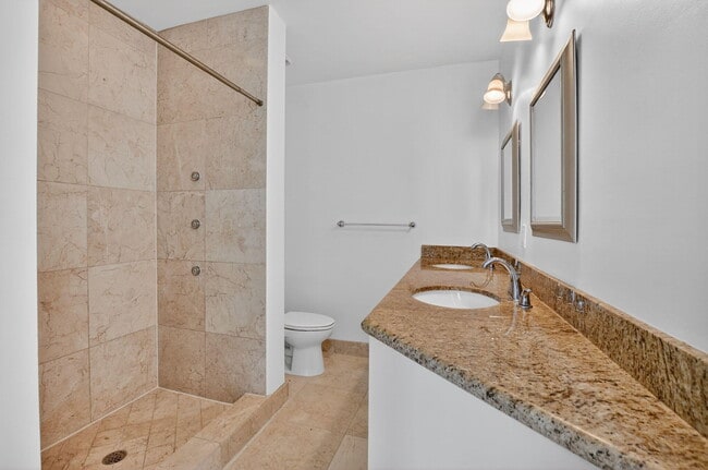 Building Photo - 616 SE 20th Ave