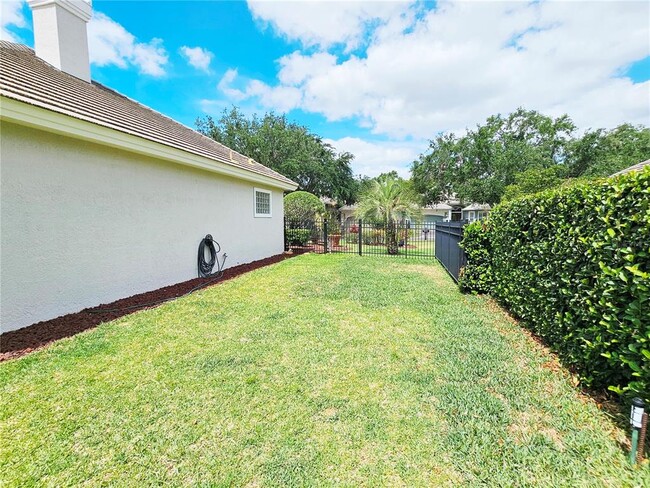 Building Photo - 10543 Woodchase Cir