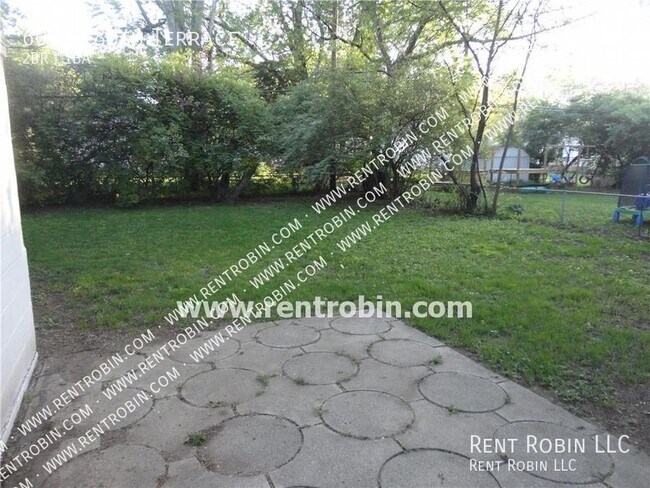 Building Photo - 606 W 86th Terrace