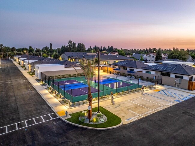 Building Photo - 2806 E Alluvial Ave