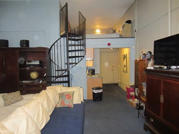 Interior Photo - 3022 S Archer Ave