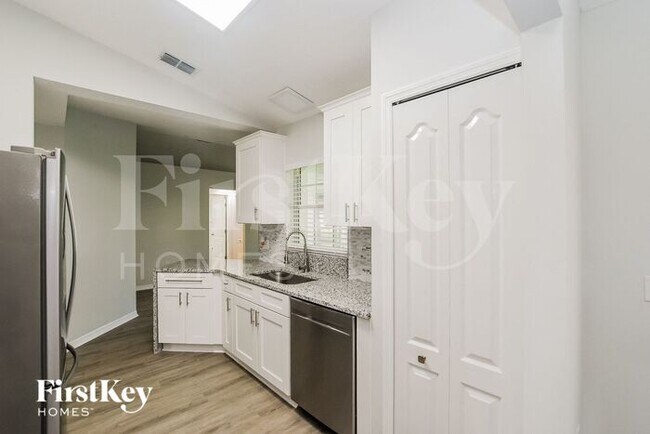 Building Photo - 29 Brian Ln