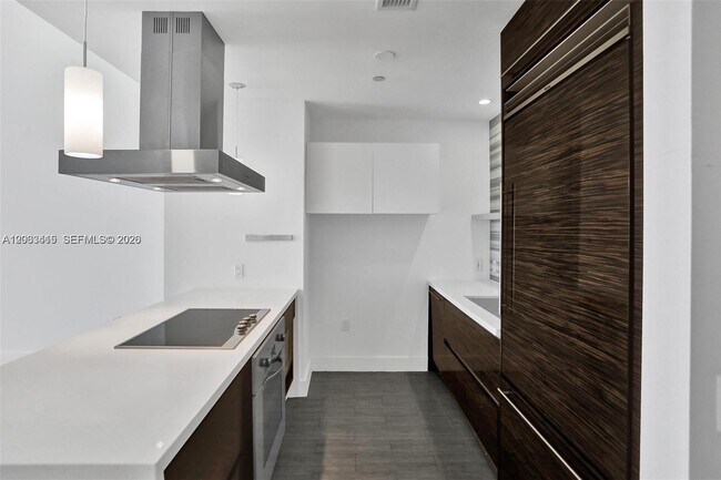 Building Photo - 1100 Biscayne Blvd