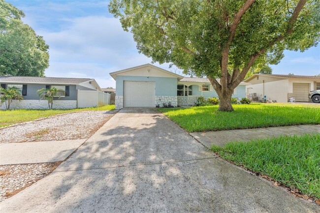 Primary Photo - 1415 Coppertree Dr