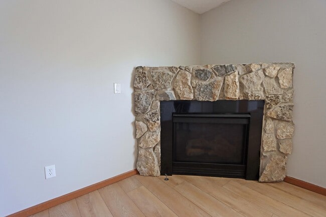 Building Photo - 4897 Nieles Edge Dr