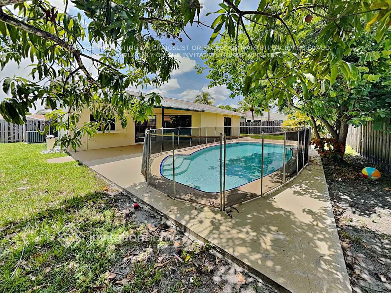 Building Photo - 562 SW 168th Way