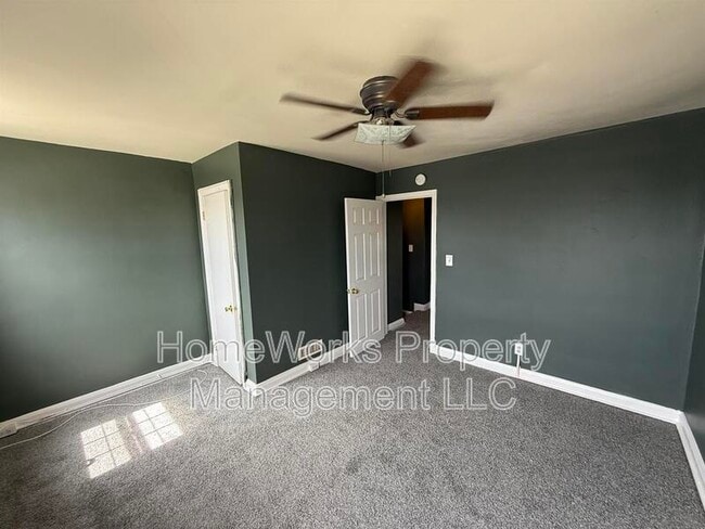 Building Photo - 3844 Elmley Ave