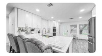 Building Photo - 902 Lodosa Dr