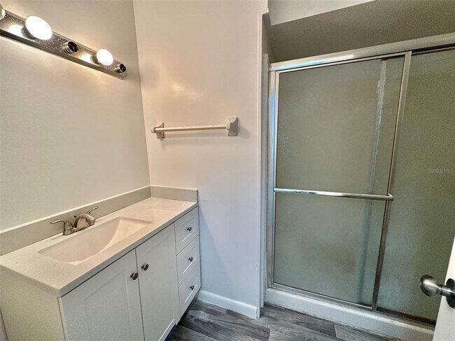 Building Photo - 22 Cedar Dr