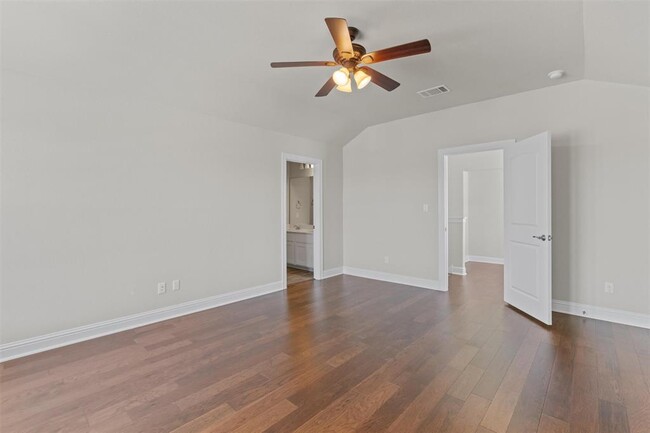 Building Photo - 205 Riverhill Cv