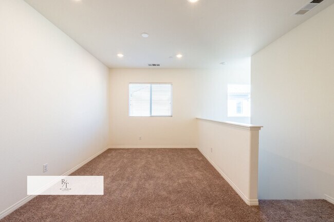 Building Photo - New Paint New Carpet Throughout! Gorgeous ...