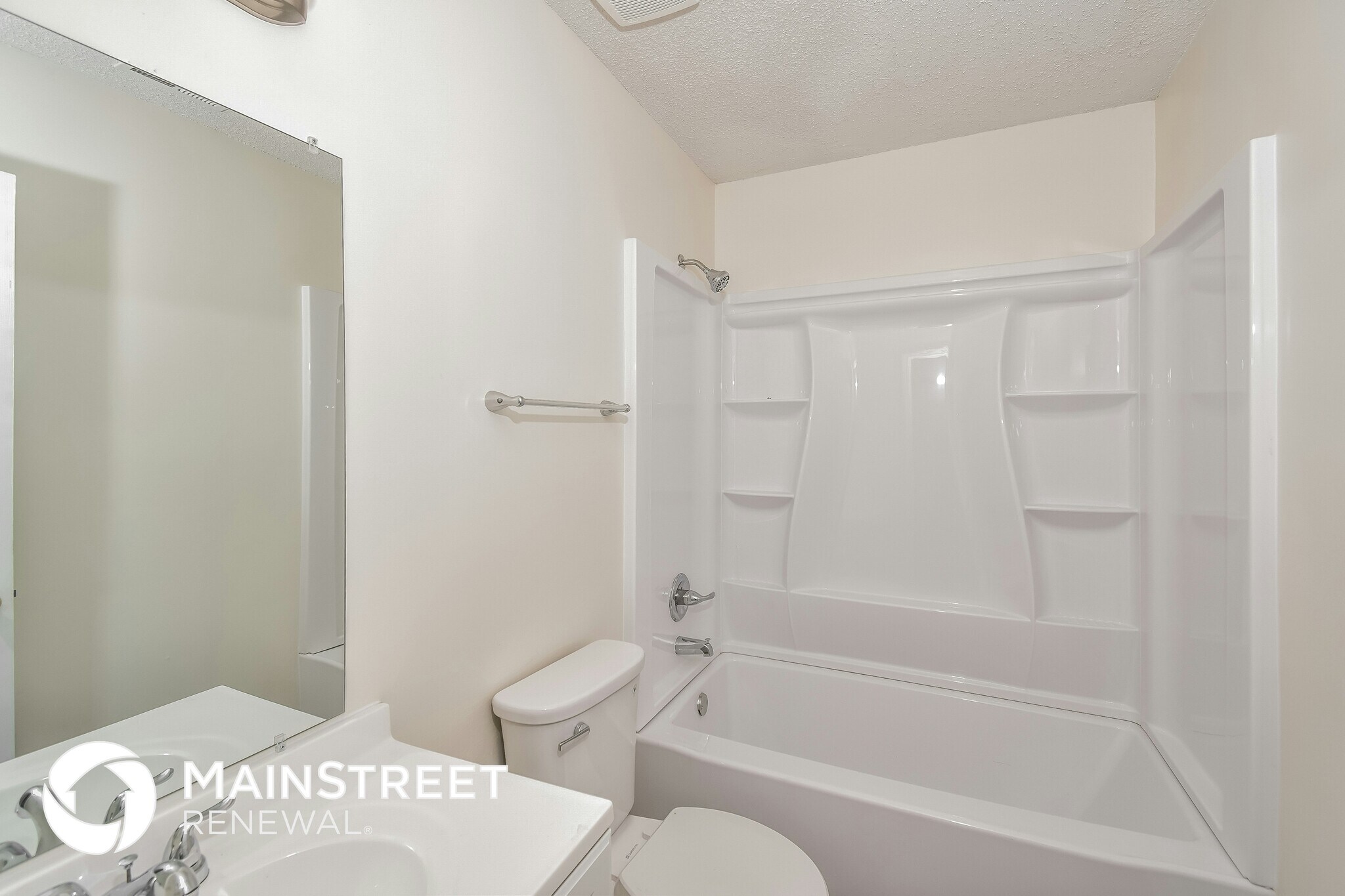 Building Photo - 2835 Heatherglen Cove W