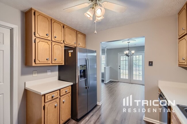 Building Photo - 280 Cornwallis Way