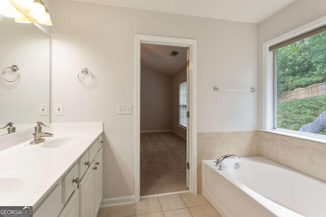 Building Photo - 485 Friars Head Dr NE