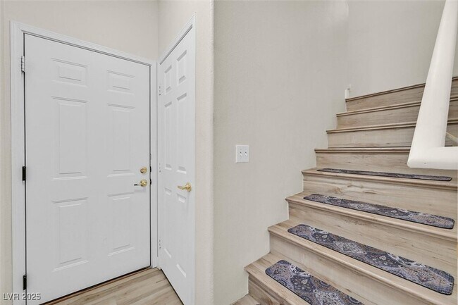 Building Photo - 8737 Red Brook Dr