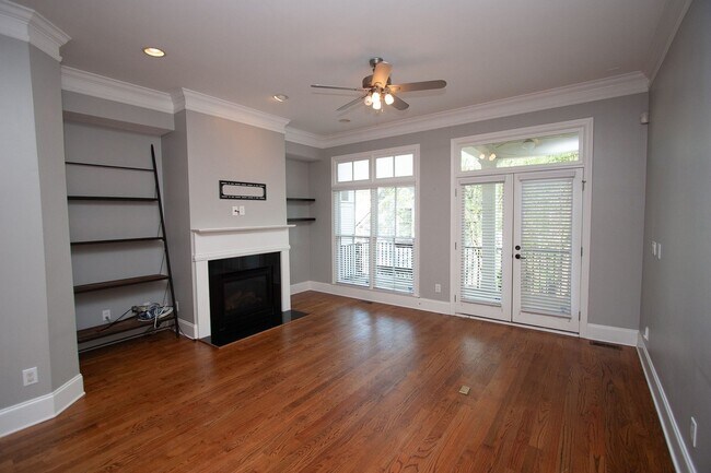 Building Photo - 839 Inman Vlg Pkwy NE