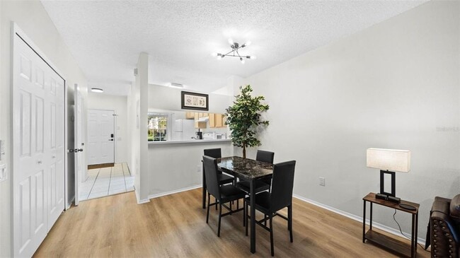 Building Photo - 12444 Berkeley Square Dr