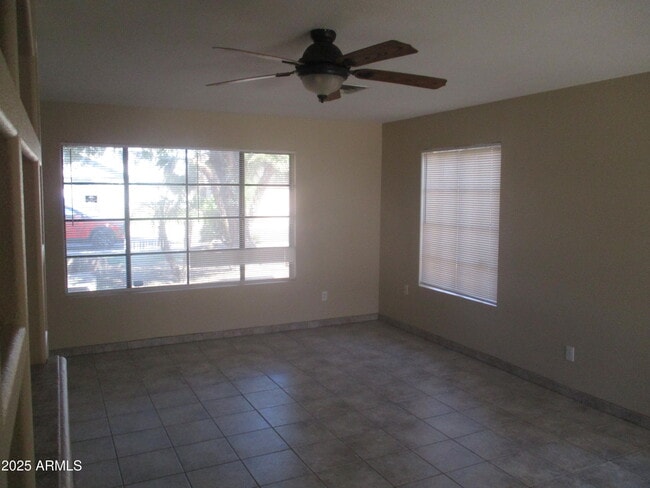 Building Photo - 3317 W Quail Ave