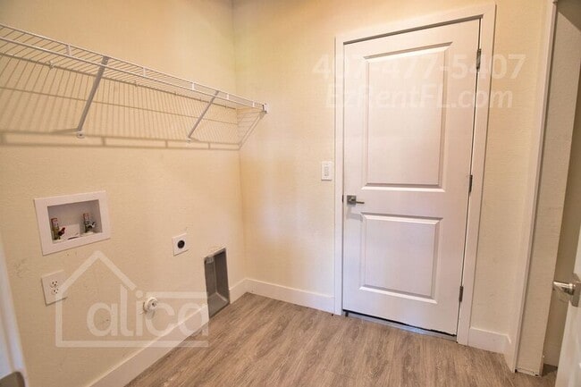 Building Photo - 2554 Ananas Rd