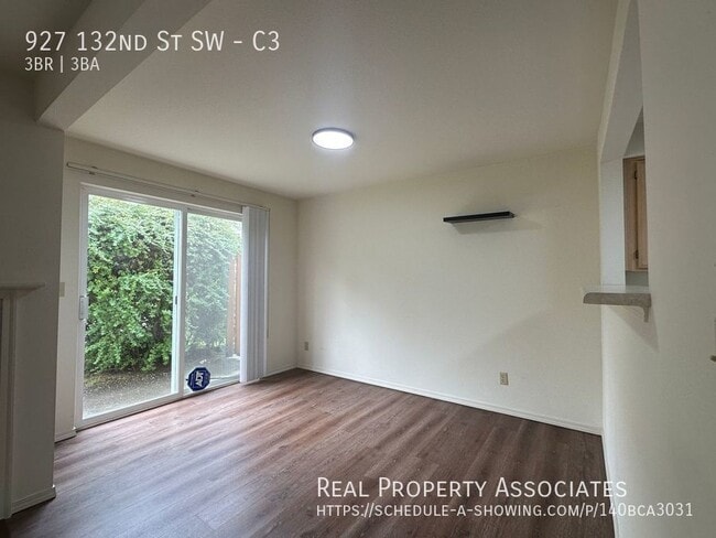 Building Photo - 927 132nd St SW