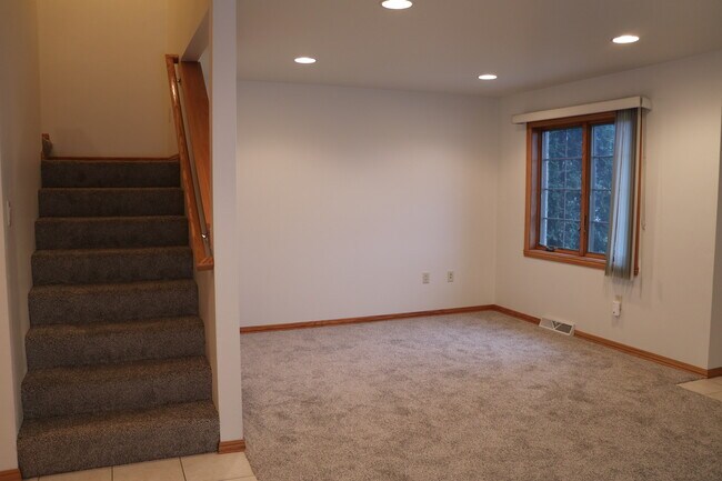 Staircase - 493 N 9th St