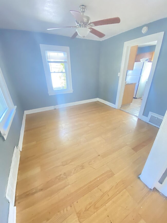 Building Photo - 1918 Andrews St