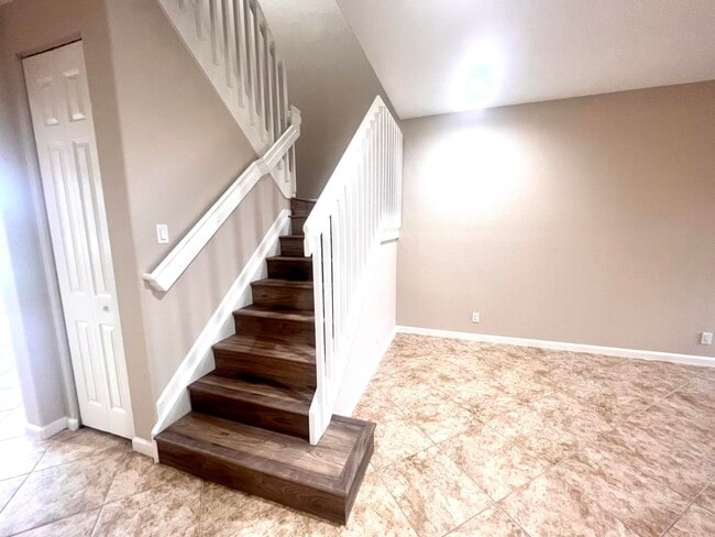 Building Photo - 7406 Briella Dr