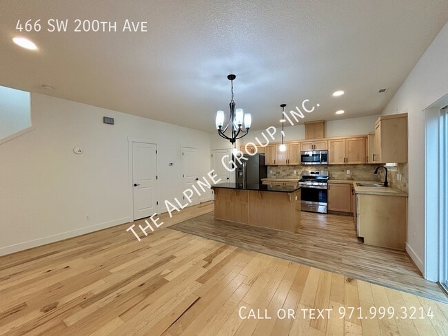 Building Photo - Beautiful 4 Bedroom Home in Beaverton!