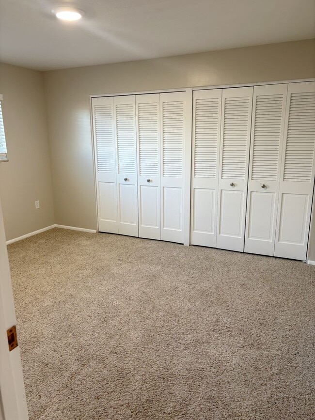 Building Photo - Spacious 6 Bed / 3 Bath Home in Rigby!