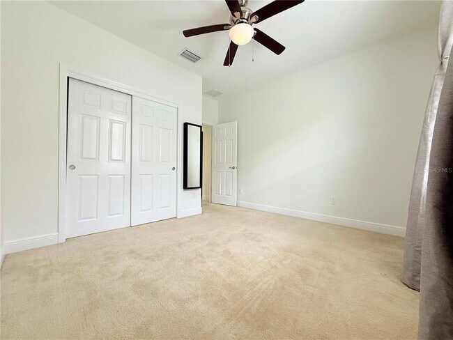Building Photo - 5057 NW 35th Pl