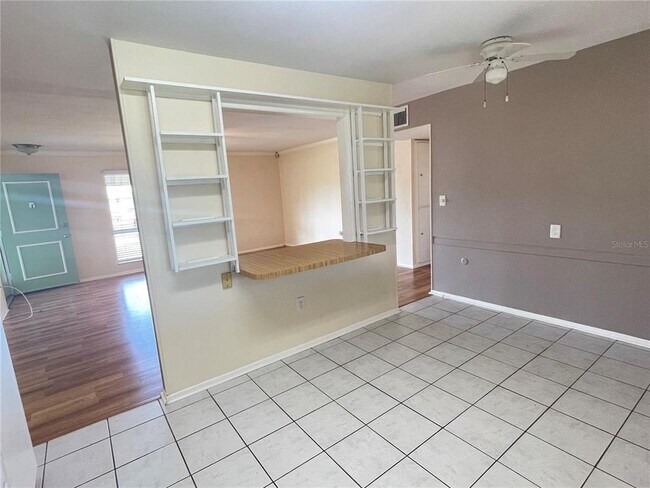 Building Photo - 701 Cypress Pl