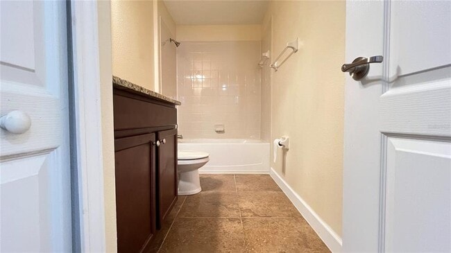 Building Photo - 13040 Overstreet Rd