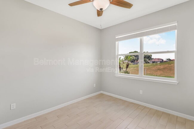 Building Photo - 30053 Island Club Dr