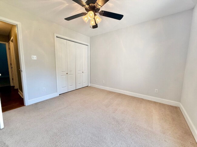 Building Photo - 821 Amburn Meadows Ln