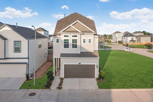 Building Photo - 11407 Blossom Sq St