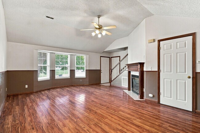 Building Photo - 1317 Godas Cir