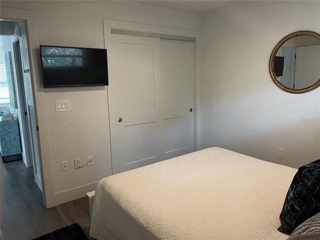 Building Photo - 1910 Morrill St