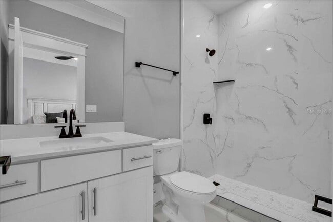 Building Photo - 15018 Oxford Grey Dr