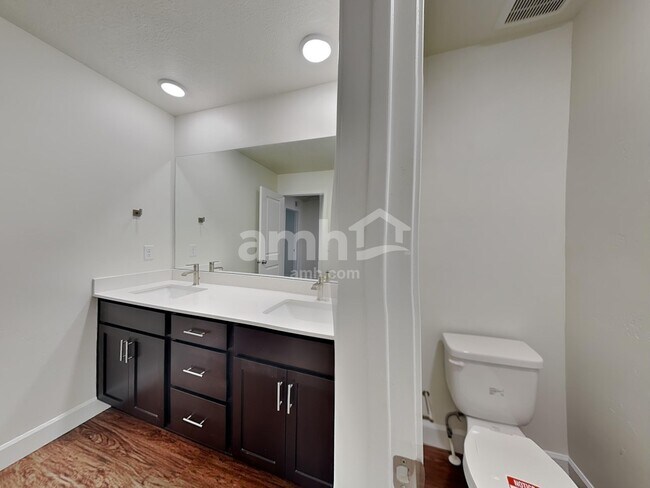 Building Photo - 7391 S Copper Rim Dr