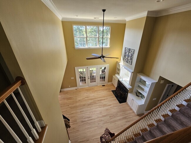Building Photo - Lake Front Luxury in Chapin!