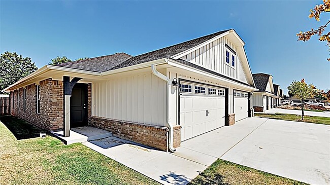 Building Photo - 5000 Avion Ct