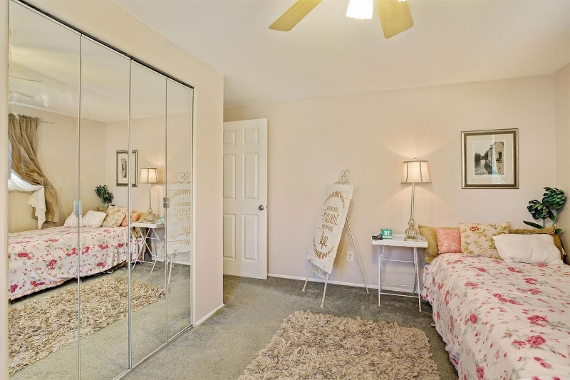 Building Photo - 40184 William Dr