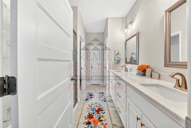 Building Photo - 6897 Omaha Dr