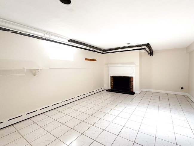 Building Photo - 92 Woodcliff Rd