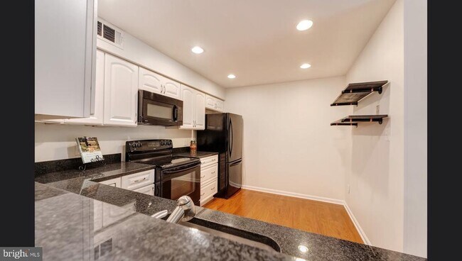 Building Photo - 11709 Karbon Hill Ct