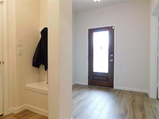 Building Photo - 1111 Saddle Ridge Dr