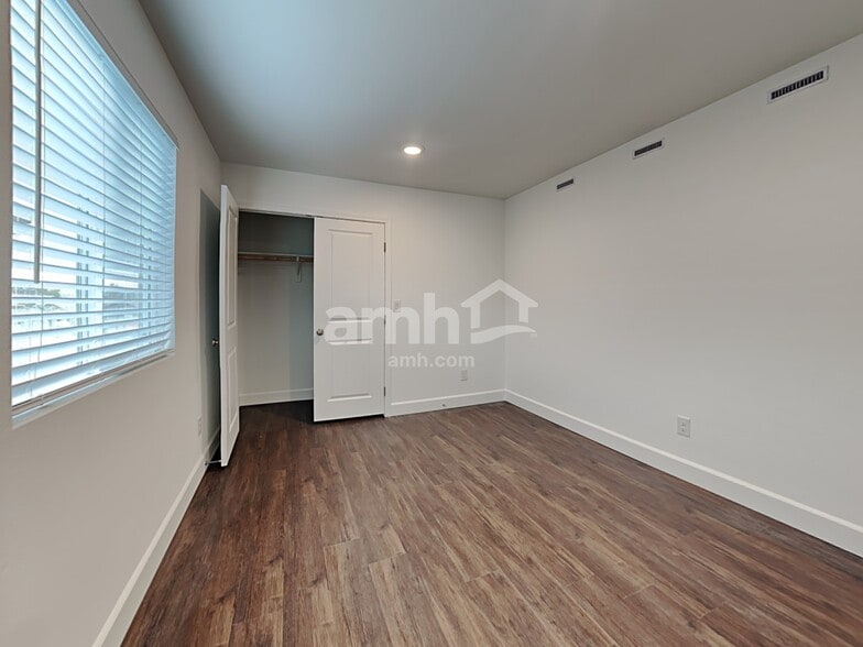 Building Photo - 2671 Stormy Star Ave