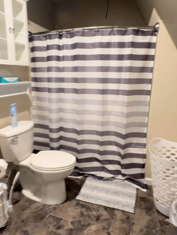 Building Photo - 1006 S Rowley St